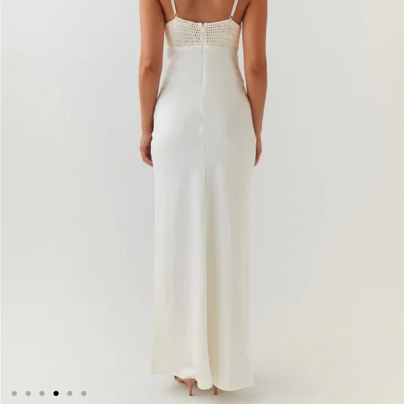 Perfect world satin maxi dress - Picture 2 of 5